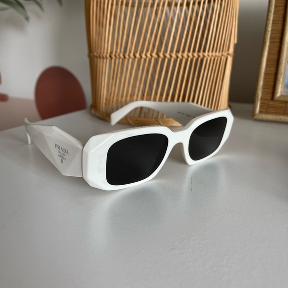 Prada Symbole sunglasses white - Picture 1 of 7